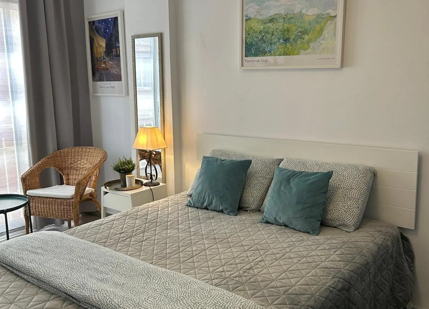 Charming City Apartment Malaga Centre With Balcony