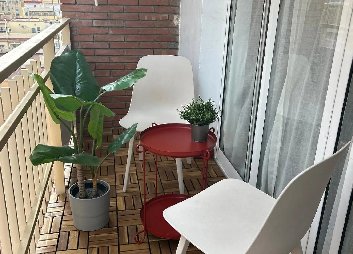 Charming City Apartment Malaga Centre With Balcony