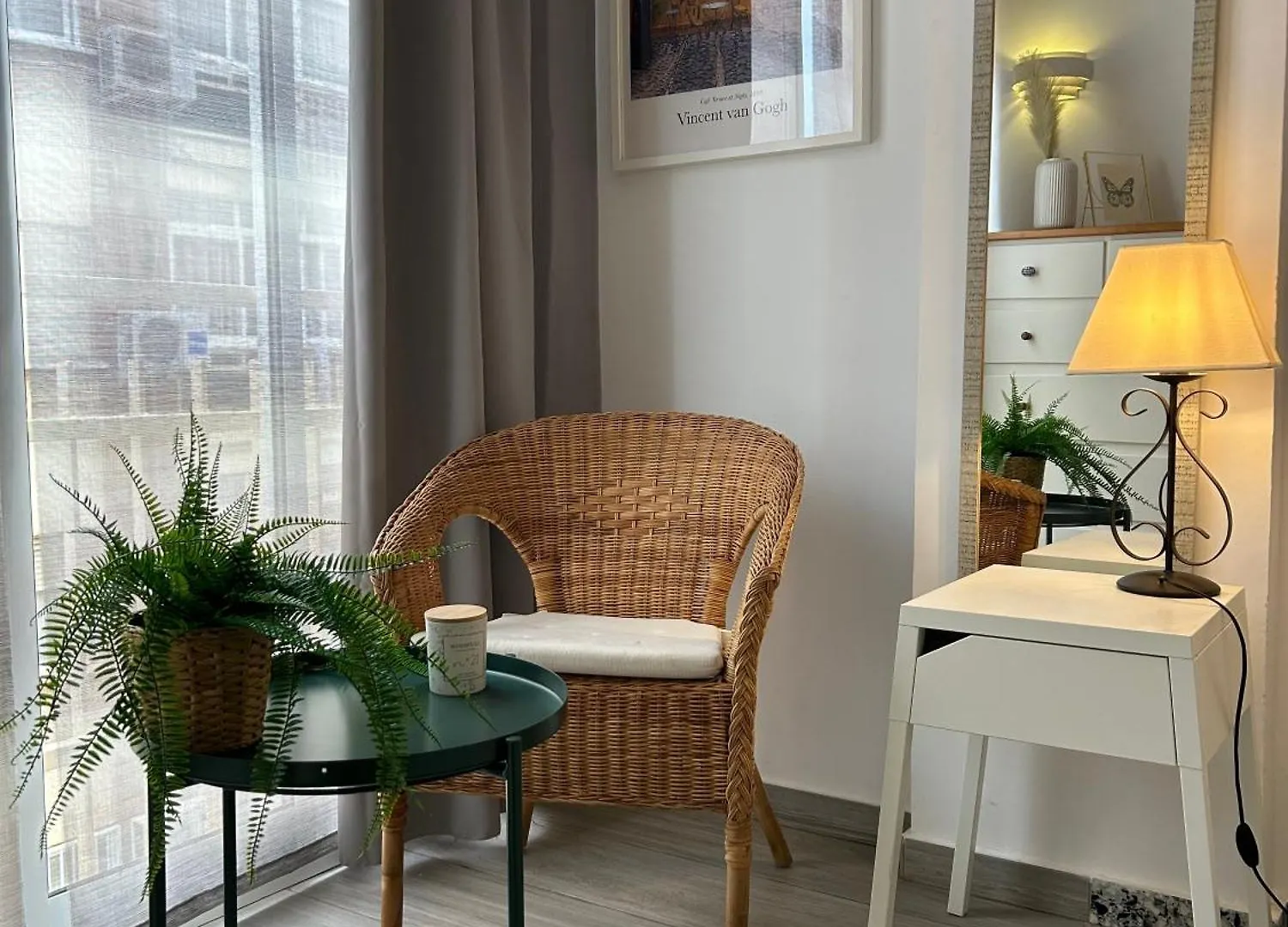 Charming City Apartment Malaga Centre With Balcony